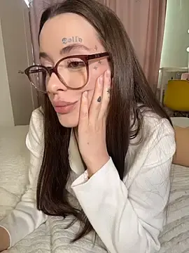 Stripchat Adult Video Chat of fuckdoll_18