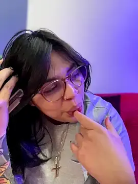 Stripchat Live Porn of miacanela_xo