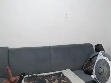 Stripchat Free Live Porn of Doja_Peach