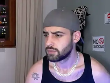 Stripchat Adult Video Chat of HairyRobxxx