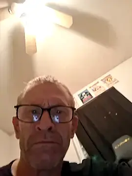 Stripchat Watch Live Sex Cams of moasslicker