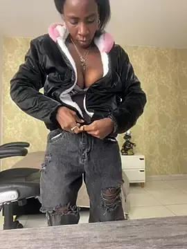 Stripchat Live Sex of MorenaLush_Eup