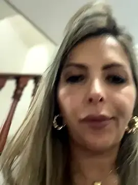 Stripchat Nude Webcam of _Abril-Office1