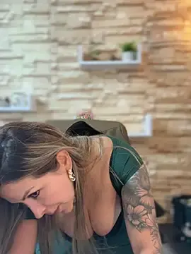 Stripchat Free Live Porn of _Abril-Office1