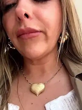 Stripchat Adult Webcams of _Abril-Office1