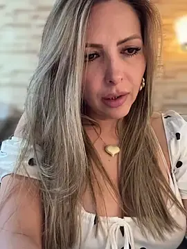 Stripchat Live Sex Cam of _Abril-Office1