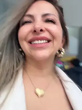 Stripchat Adult Webcams of _Abril-Office1