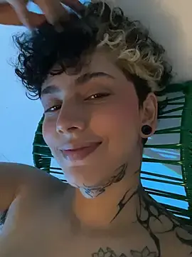 Stripchat Free Live Porn of Abby_Evanns1