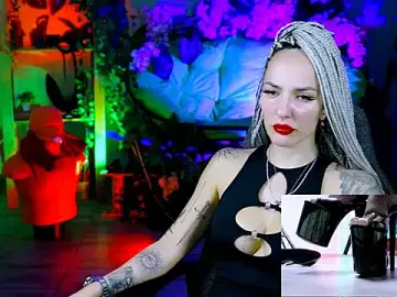 Stripchat Sex Cam of MonicaMaxwel