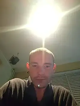 Stripchat Live Sex Cam of piercingpik