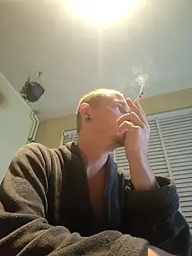 Stripchat Sex Cam of piercingpik