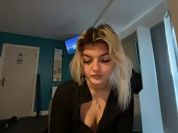 Stripchat Watch Live Sex Cams of rosie-hipstergal