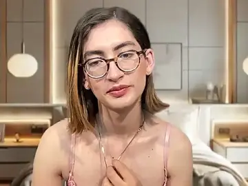 Stripchat Adult Video Chat of rousseblossom