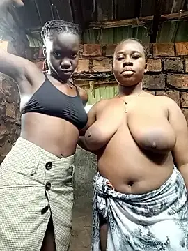 Stripchat Live Sex Cam of Black_juicy24