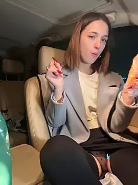 Stripchat Free Live Porn of DollyTall