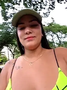 Stripchat Adult Webcam of camiysebas21