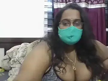 hootypriya from stripchat