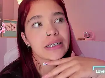 Stripchat Adult Webcams of violeth_hill