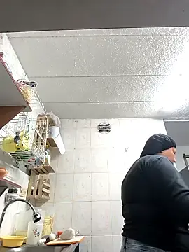 Stripchat Best Webcam of LauraReeves