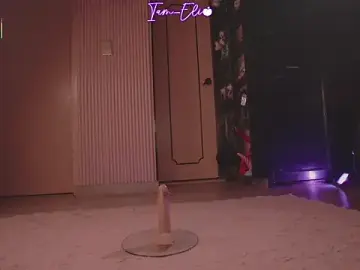 Stripchat Adult Webcam of Iam_elii1