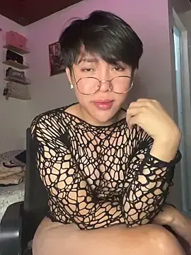 Keyka15 from stripchat