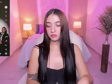 Stripchat Sex Cam of Antonella_Grayy