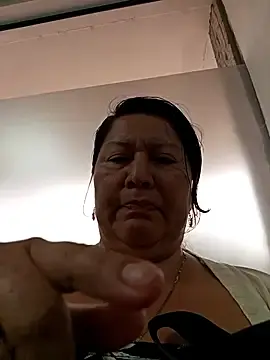 Stripchat Sex Cam of Brenda_Berck_