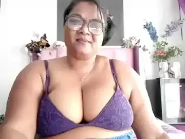 Stripchat Adult Webcam of IndianDelia