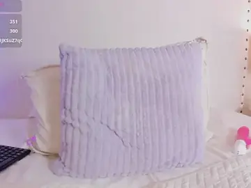 Stripchat Free Live Porn of honey_vixen_