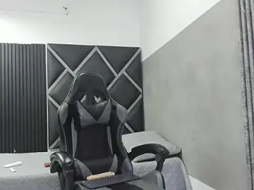 Stripchat Adult Webcam of Roxana-01