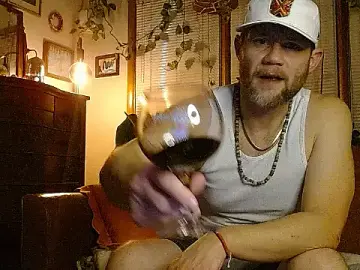 Stripchat Free Porn Cam of marcus_graves_13