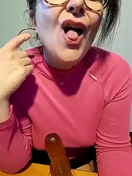 Stripchat Live Sex of Viola8p