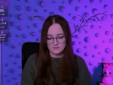 Stripchat Live Sex Cam of luna_berryy