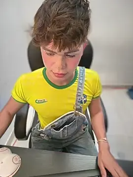 Stripchat Free Porn Cam of PRINCE_STEV