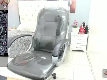 Stripchat Adult Webcams of Paris_rivas