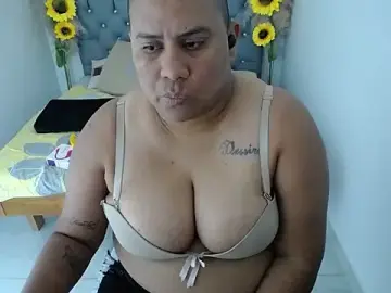 hotlesby_valery from stripchat