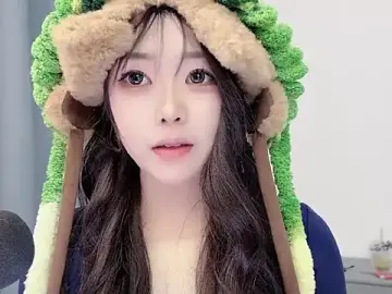 Stripchat Sex Cam of smalldaisy