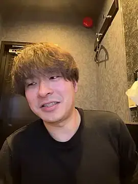 Stripchat Free Live Porn of yuuki8910