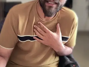 Stripchat Watch Live Sex Cams of MakeMeAwareAah