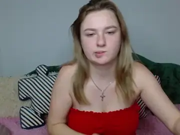 Stripchat Sex Cam of Sweetie_kitty1