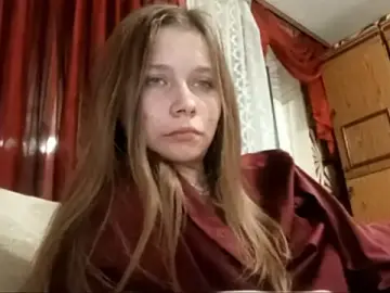 Stripchat Nude Webcam of Aura_skyei