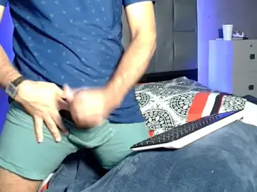 Stripchat Watch Live Sex Cams of MAXIMILAINO-XXX