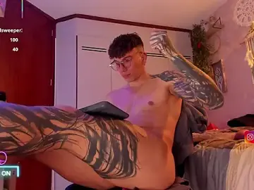 estebandi_do from stripchat