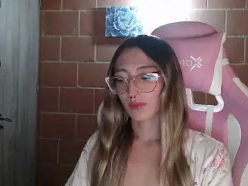 Stripchat Sex Cam of Andrea_camilaaa