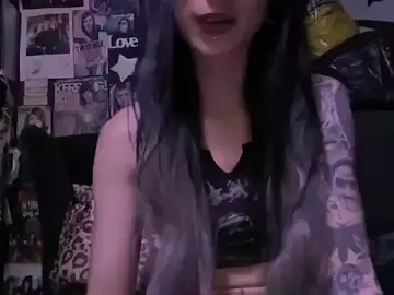 Stripchat Free Live Porn of MissMidnightUK