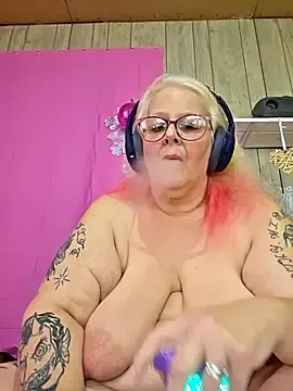 Stripchat Adult Webcam of davisdesires@xh