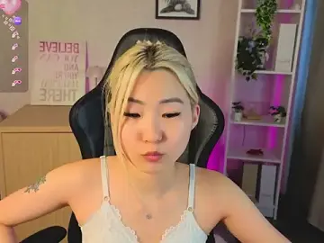 Stripchat Best Webcam of Aisi_18