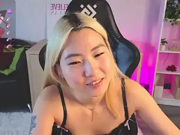 Stripchat Nude Webcam of Aisi_18