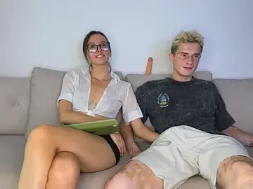 Stripchat Free Porn Cam of Morning_Stars