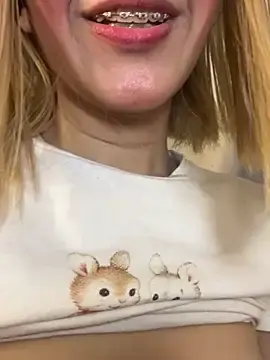 Stripchat Live Porn of SweetBunnyGF